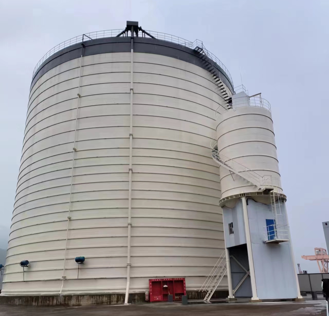 大冶10万吨水泥钢板库